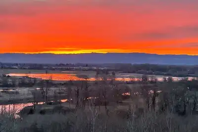 Image de Luxury Apartment, amazing view, very safe & quiet. Free Lv2 Ev Charging.