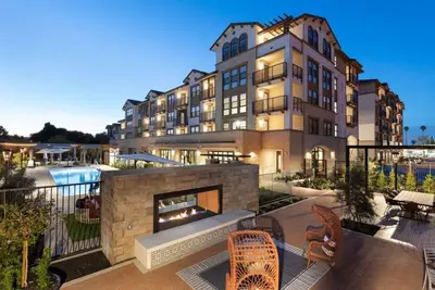 Image de Murphy Station 2br Condo w Fitness & Pool