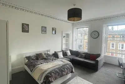 Image de Elegant 3-bed flat near Edinburgh Castle