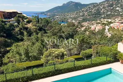 Image de Appartement 2p résidence Piscine au bord de mer