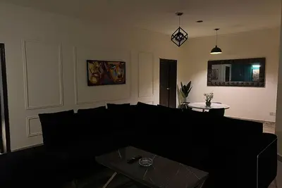 Image de 611 Millennium Heights Spacious 2 Bedroom Apartment with Balcony