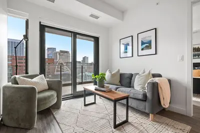 Image de The Nile | Gym | Downtown | Ug Park | Bow River