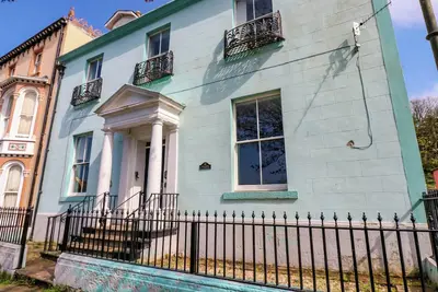 Image de The Georgian Manor House, pet friendly, with open fire in Whitehaven