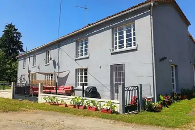 Image de Location IDÉALE Grande Famille Ou Petit Groupe, 8 Personnes, Au Calme Hameau