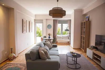 Image de Contemporary Athenian Escape Ghh