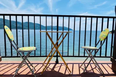 Image de *Furtunatu* climatisé, vue mer, accès plage.