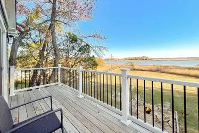 Image de Charming waterfront studio with amazing view, and WiFi in tranquil Piney Point