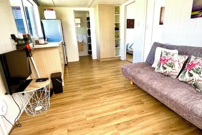 Image de Comfy and Cozy at the Lake