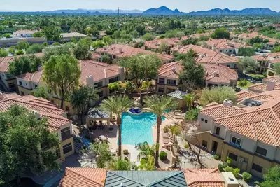 Image de Poolside 3br Condo - Mt Views - Luxury Community