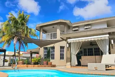 Image de 4-bedroom Villa in Beautiful Oranjestad, with Private Pool