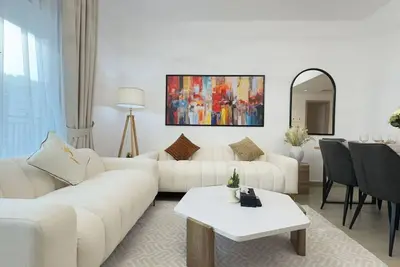 Image de Spacious 2br with Pool & Balcony | Yas Island