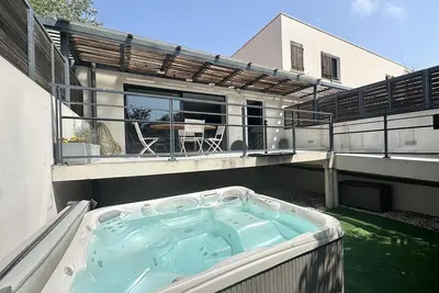 Image de Villa cocooning avec jacuzzi