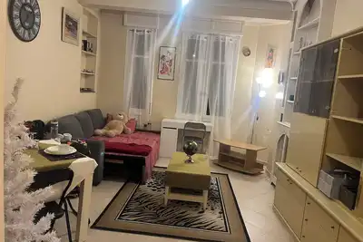 Image de Tranquil 2-bedroom apartment in Beausoleil with Ac, WiFi