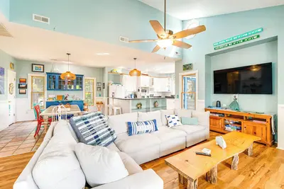 Image de Hot Tub & Bay Views: Outer Banks Home