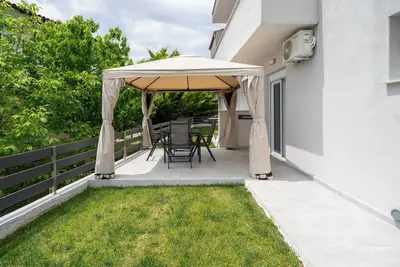 Image de SithoniaRS Alfi Luxury Ground Floor Apartment with Private Garden