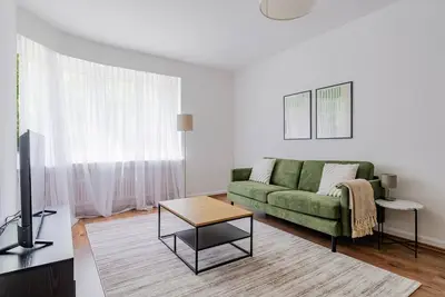 Image de Blueground | Hottingen, view, nr Zurich Lake