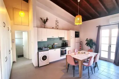 Image de Lovely 1br in Old Town: City Center & 4min to Beach