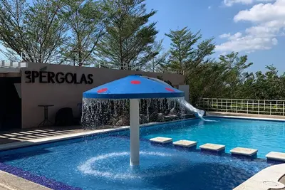 Entire home in Distrito Zaragoza, El Salvador\nClose to the beach and mountains