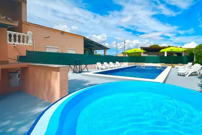 Image de Maison de campagne \"Tanca\" avec piscine privée, Wi-Fi et climatisation