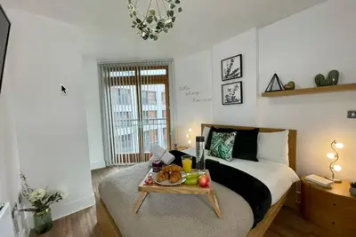 Image de Cosy, spacious flat in City Centre with Netflix