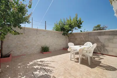 Image de Appartement 'Lelia' avec terrasse privée, jardin privé et climatisation