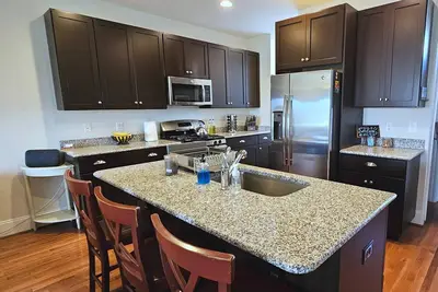Image de Golf Course Townhome Near Beaches, Pool, Dog Friendly, Walk to Shops & Starbucks!
