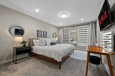 Image de 4 Br | Yard | Garage | Near Commonwealth & Rogers!