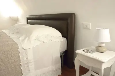 Image de Chambre \"Elpis\" avec Wi-Fi et climatisation