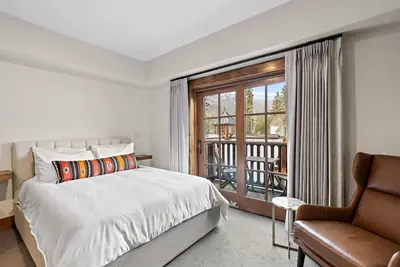 Image de Lodge Studio | Includes Two 1-Day Lift Tickets