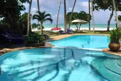 Image de Tulua House: 4 Bedroom Villa on Galu Beach