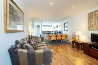 Image de 7 The Plantation - sleeps 9 guests in 4 bedrooms - Seaside town of Aldeburgh