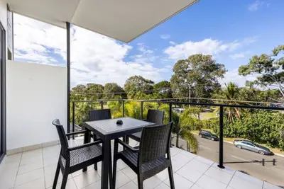 Image de Nicest 1 Bdrm Top Floor Unit Ocean Views Pool Spa Walk to Marina