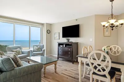 Image de 1408 Villamare -   2 Bedroom with Ocean & Pool Views! Lots of Amenities! Bl#