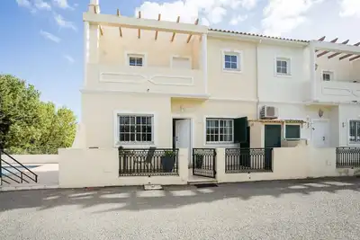 Image de Gorgeous Townhouse with Portuguese Character