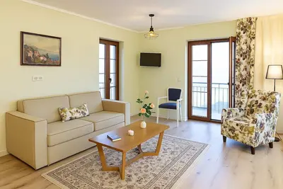 Image de Stylish Suite at Arktos Hotel | Ideal for Couples