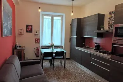 Image de Rosa Homes The Red - 2 chambres, centre historique, Aquarium, Wi-fi rapide