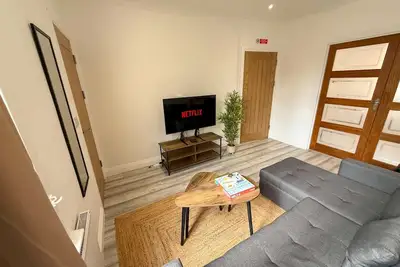 Image de Appartement-Moderne-Salle de bain privée séparée