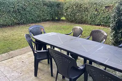 Image de Plein pied avec jardin et terrasse à proximité des commerces, Lacs et Océan.
