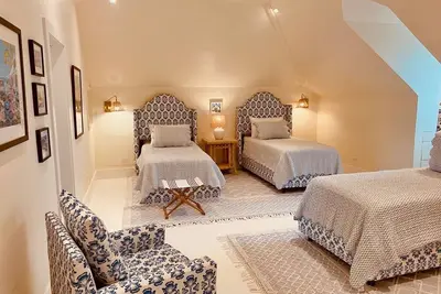 Image de Windwhistle Villa, Harbour Island, The Bahamas