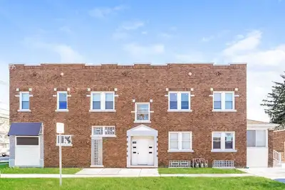 Image de Chic 3 Bedroom close to I-90, Downtown and Lake Erie