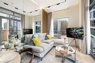 Image de Direct Burj Khalifa View l 1 Br Apartment Newly Renovated l Pool & Parking