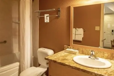 Image de 2 Bedroom Timeshare Condo in Banff - June 15 to June 22, 2025