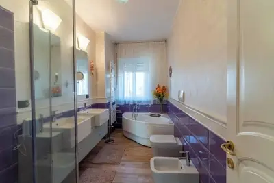 Image de The Kiss Of The Sun