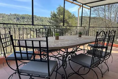 Image de Maison de 100m2 à 15 km de Nice, clim et wifi