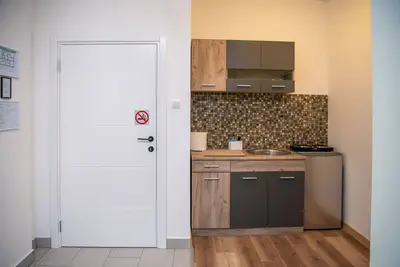 Image de Elegant apartment with Balcony & Free Parking