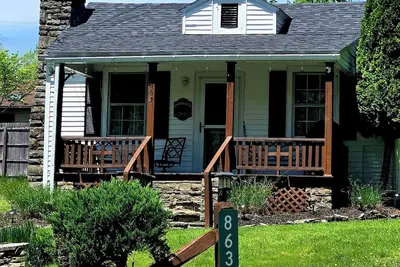 Image de Charming 2-bedroom cottage with Ac, WiFi in serene Lake wallenpaupackview access