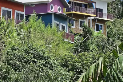Image de Charming chalet with WiFi in Poas. Great trails, and pools