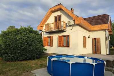 Image de Maison de vacances avec piscine, vue sur le lac, terrasse et panorama dans le vignoble