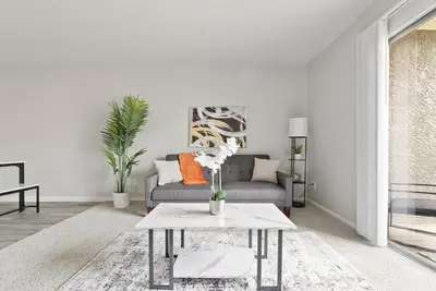 Image de Stylish Desert Stay Near Downtown