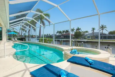 Image de Villa Summerland– Heated Pool & Spa | Gulf Access | Boat Rental + Tours Voucher Incl.